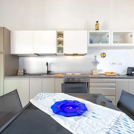 La Perla Del Mare Apartamento *