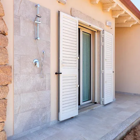 La Perla Del Mare Apartment *