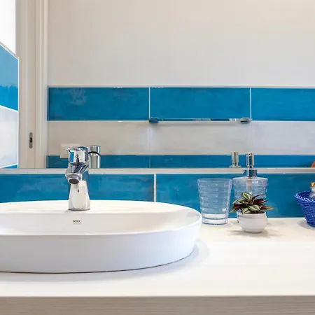 La Perla Del Mare Apartment *